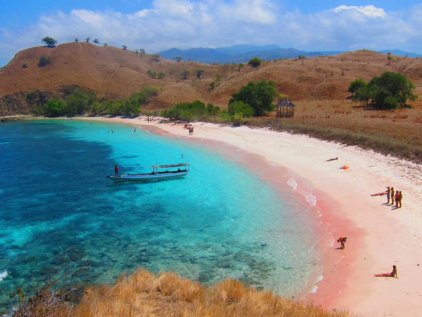 Pink Beach 粉紅沙灘浮潛